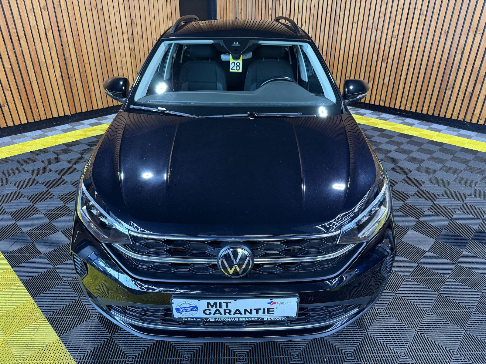 Fahrzeugabbildung Volkswagen Taigo 1,0 TSI Life *Navi*LED*Virtual*Sitzhz*Kam*