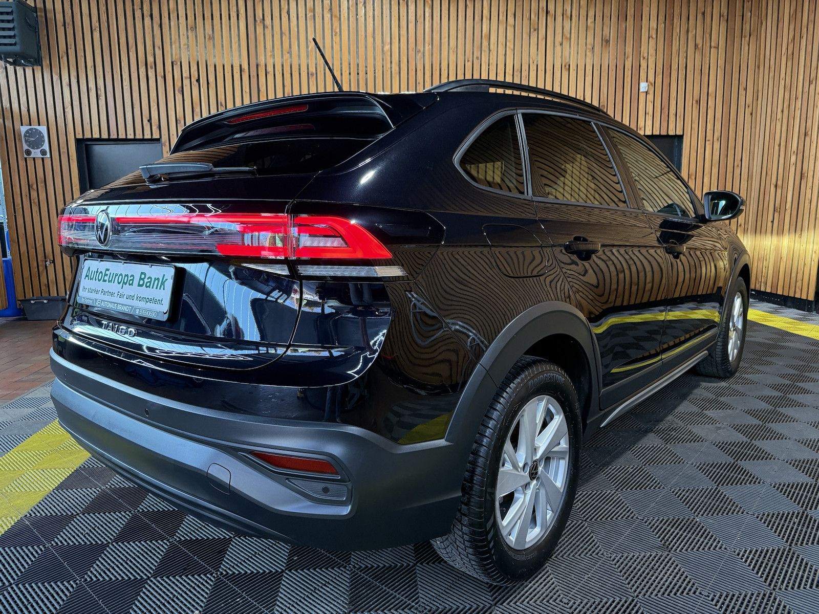 Fahrzeugabbildung Volkswagen Taigo 1,0 TSI Life *Navi*LED*Virtual*Sitzhz*Kam*