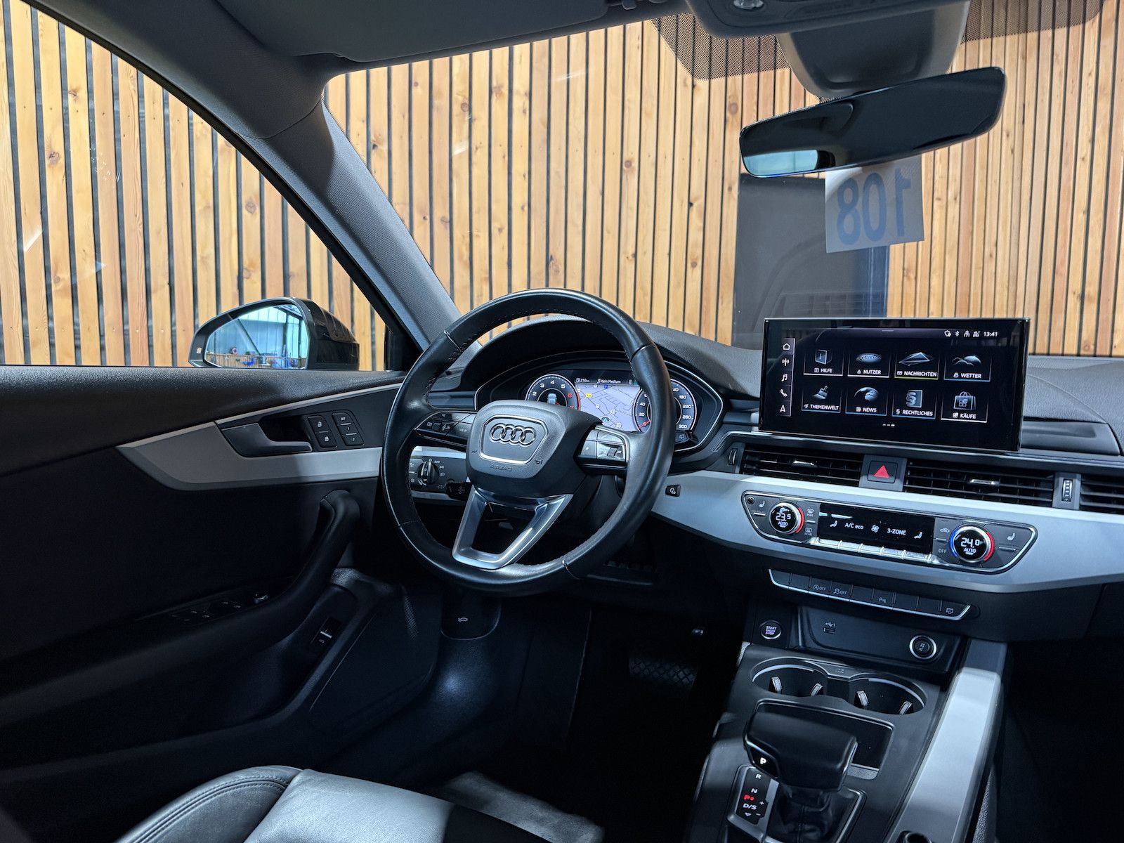 Fahrzeugabbildung Audi A4 Avant adv. 35 TFSI Aut Navi*Kam*Virtual*Leder