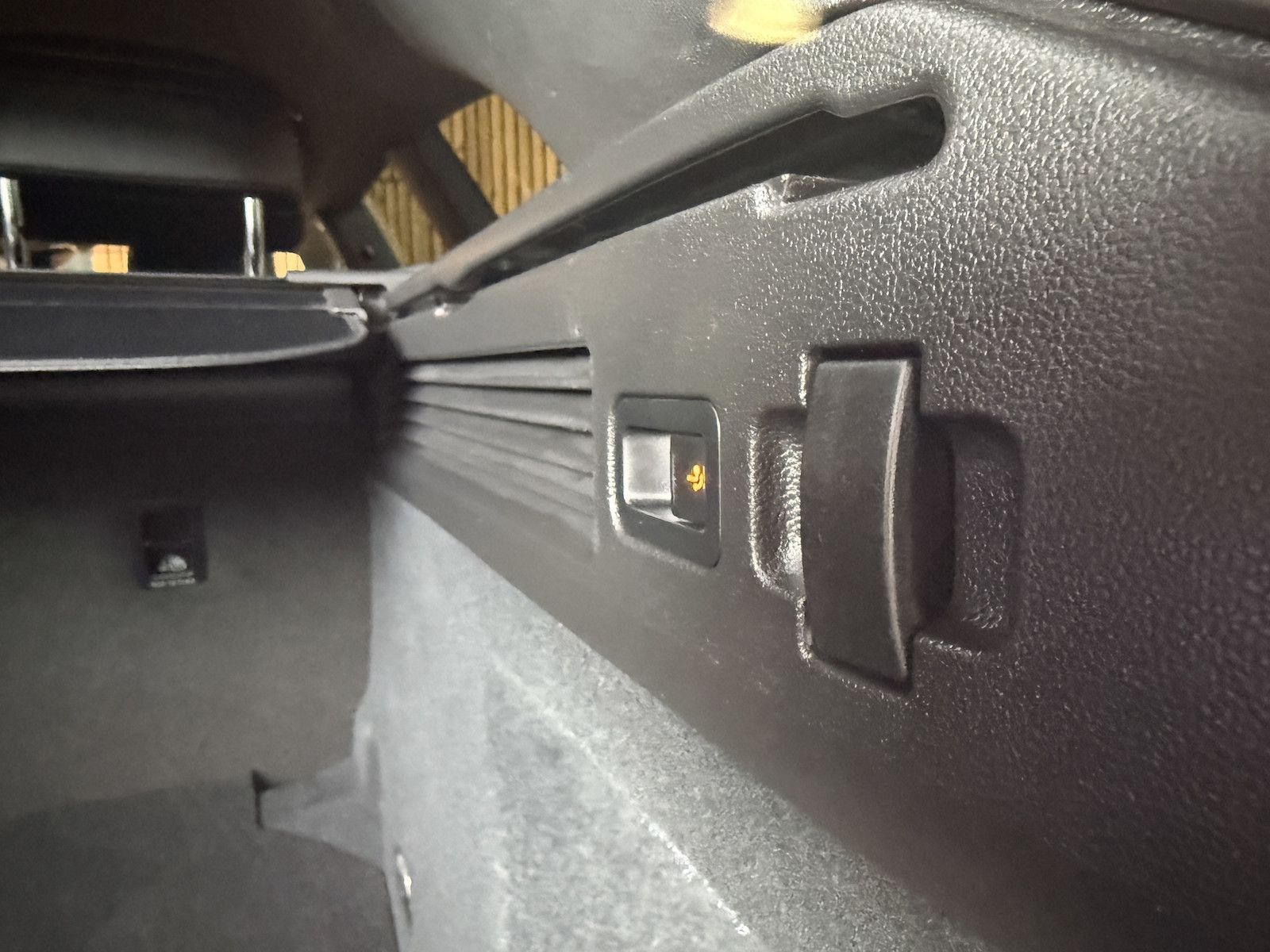 Fahrzeugabbildung Volkswagen Arteon SB. 2,0 TSI R-Line*Navi*Kam*AHK*Keyl.*IQ*