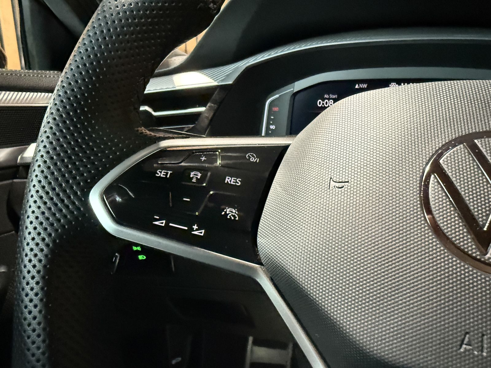 Fahrzeugabbildung Volkswagen Arteon SB. 2,0 TSI R-Line*Navi*Kam*AHK*Keyl.*IQ*