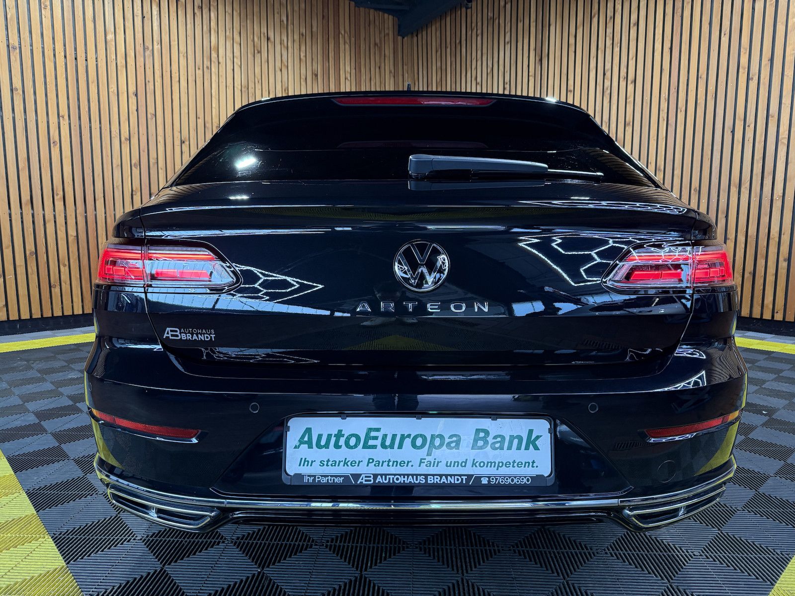 Fahrzeugabbildung Volkswagen Arteon SB. 2,0 TSI R-Line*Navi*Kam*AHK*Keyl.*IQ*