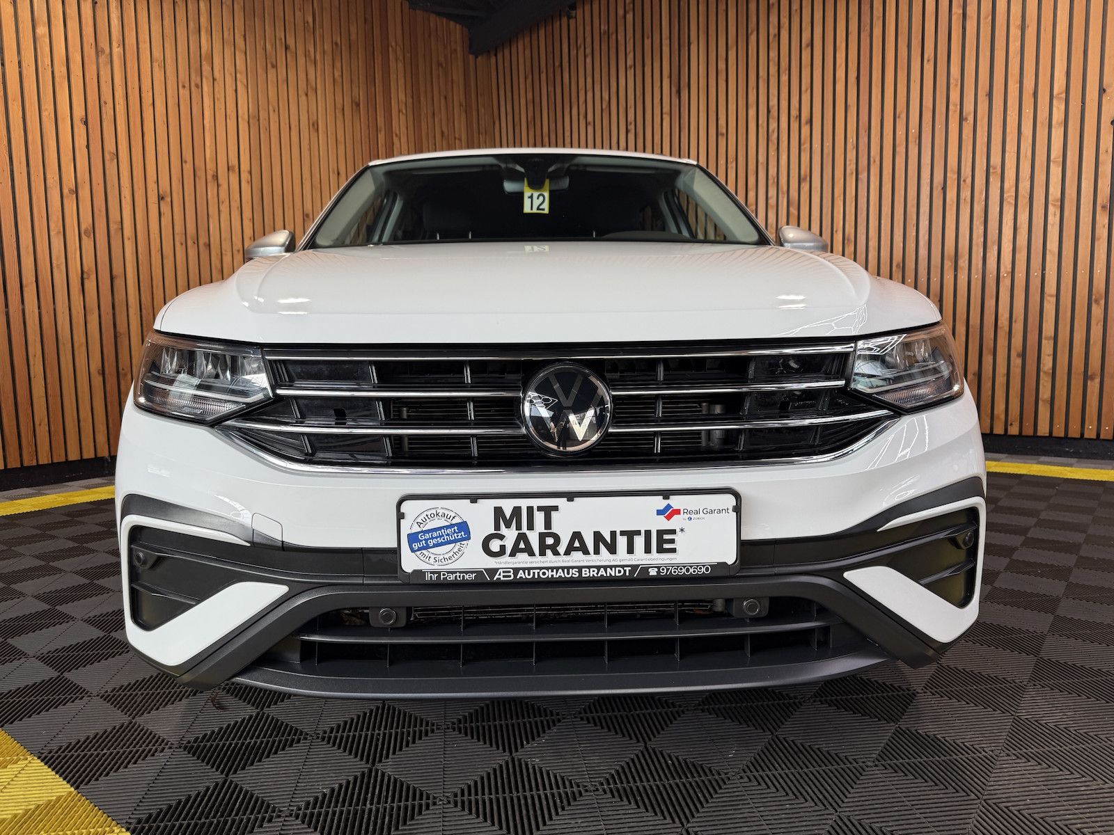 Fahrzeugabbildung Volkswagen Tiguan Allspace 1,5 TSI Move DSG *Navi*Kam*LED*