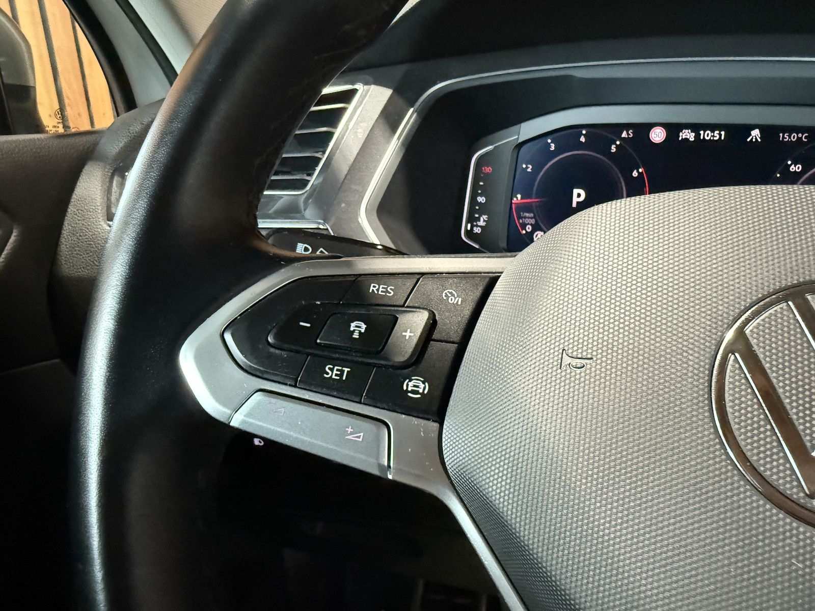 Fahrzeugabbildung Volkswagen Tiguan Allspace 1,5 TSI Move DSG *Navi*Kam*LED*