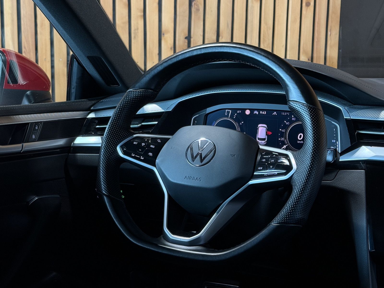 Fahrzeugabbildung Volkswagen Arteon 1.4 eHybrid SB. R-Line *Navi*IQ*Kam*Pano*