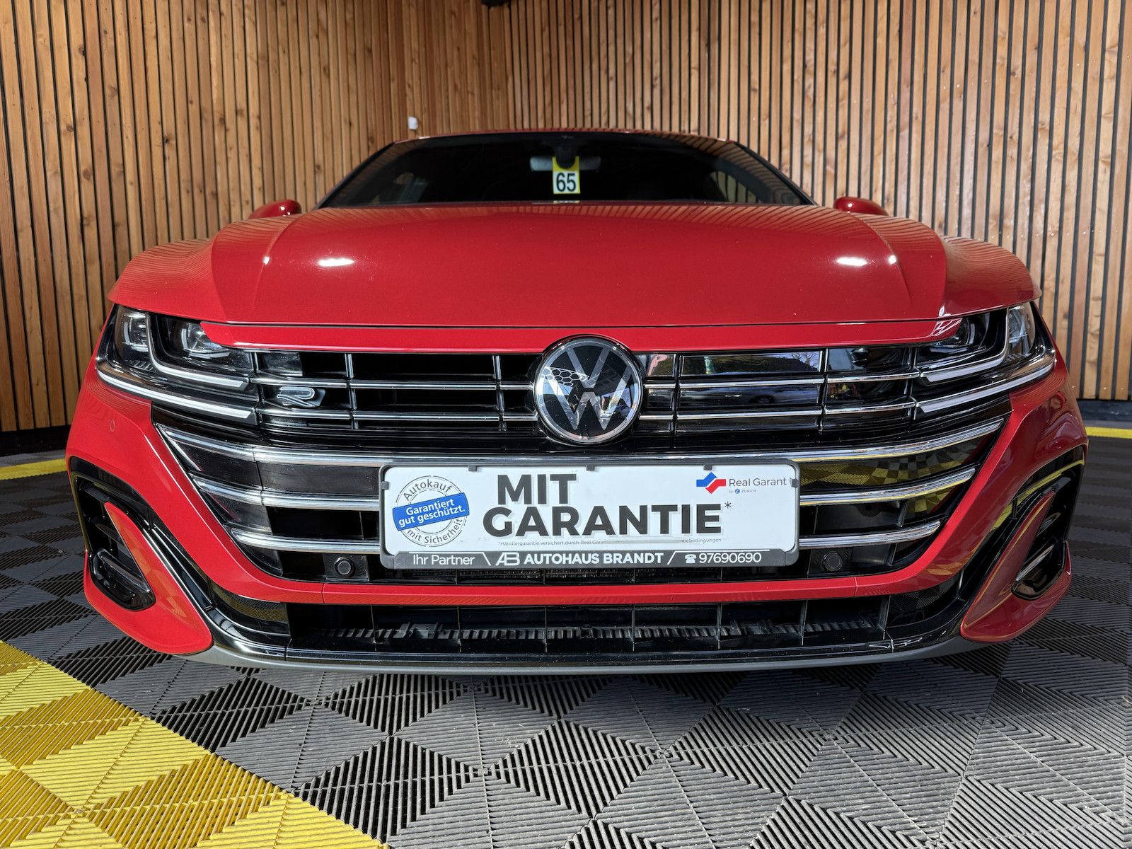 Fahrzeugabbildung Volkswagen Arteon 1.4 eHybrid SB. R-Line *Navi*IQ*Kam*Pano*