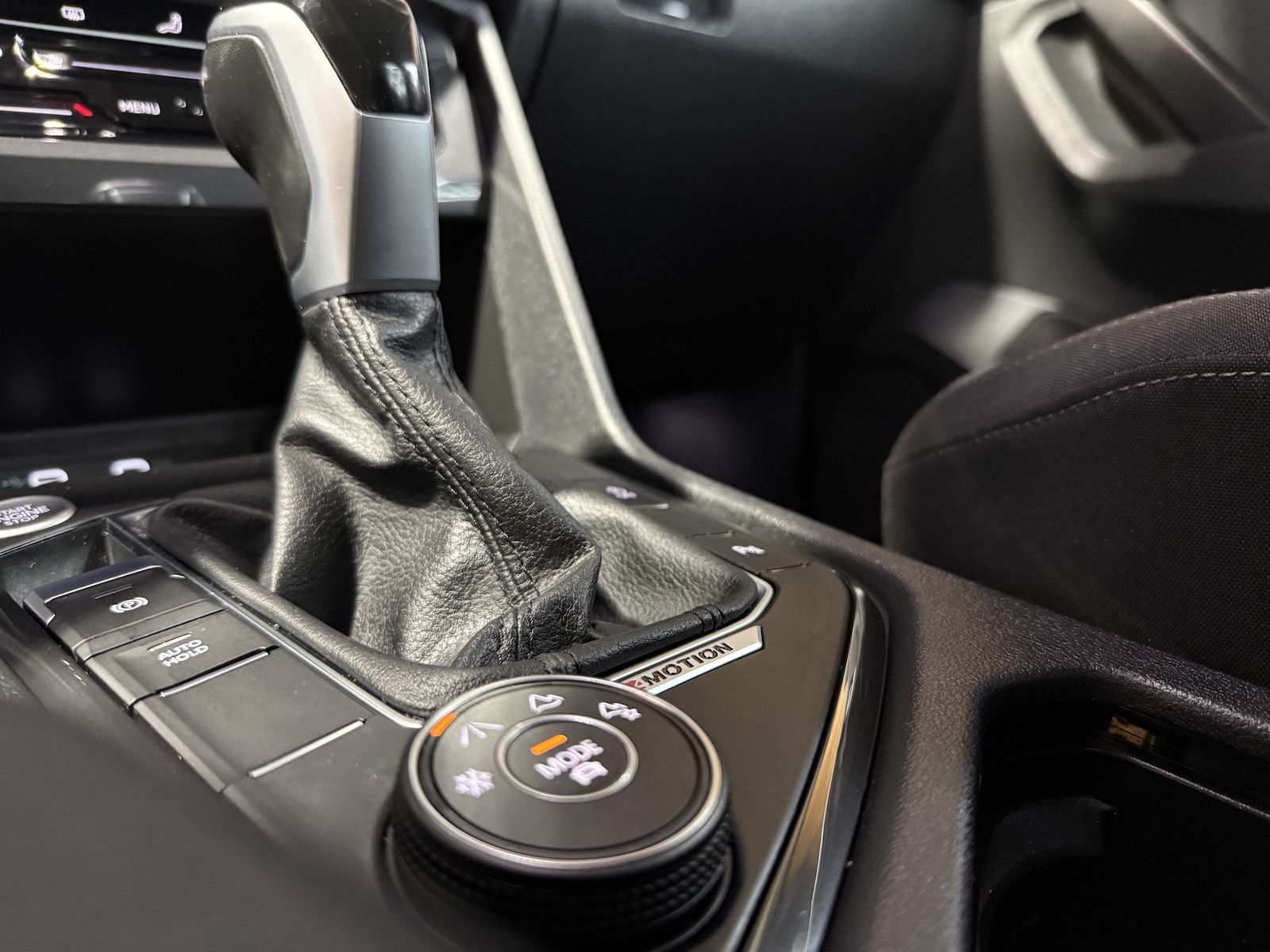 Fahrzeugabbildung Volkswagen Tiguan Allspace 2,0TDI Eleg. 4M DSG Navi*Kam*AHK