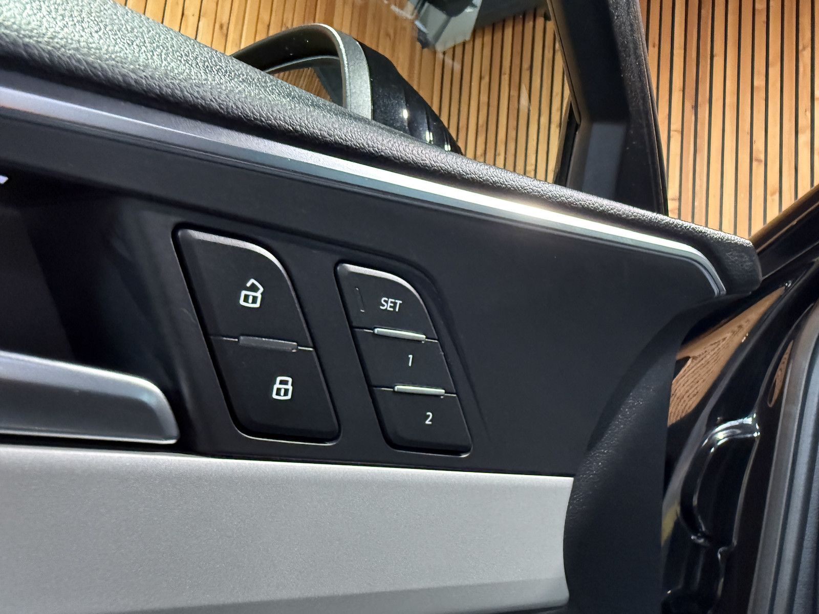 Fahrzeugabbildung Audi A4 Avant adv. TFSI Aut. Navi+*Kam*ACC*LED*Leder