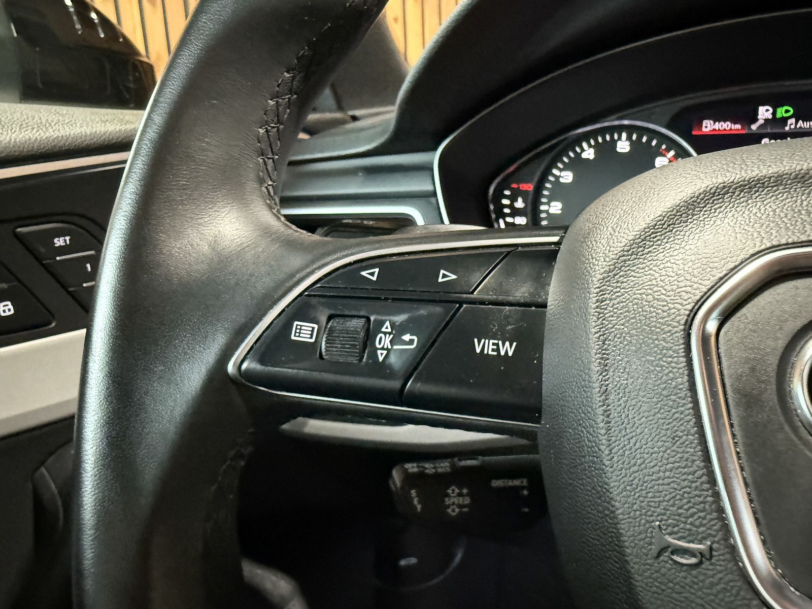 Fahrzeugabbildung Audi A4 Avant adv. TFSI Aut. Navi+*Kam*ACC*LED*Leder