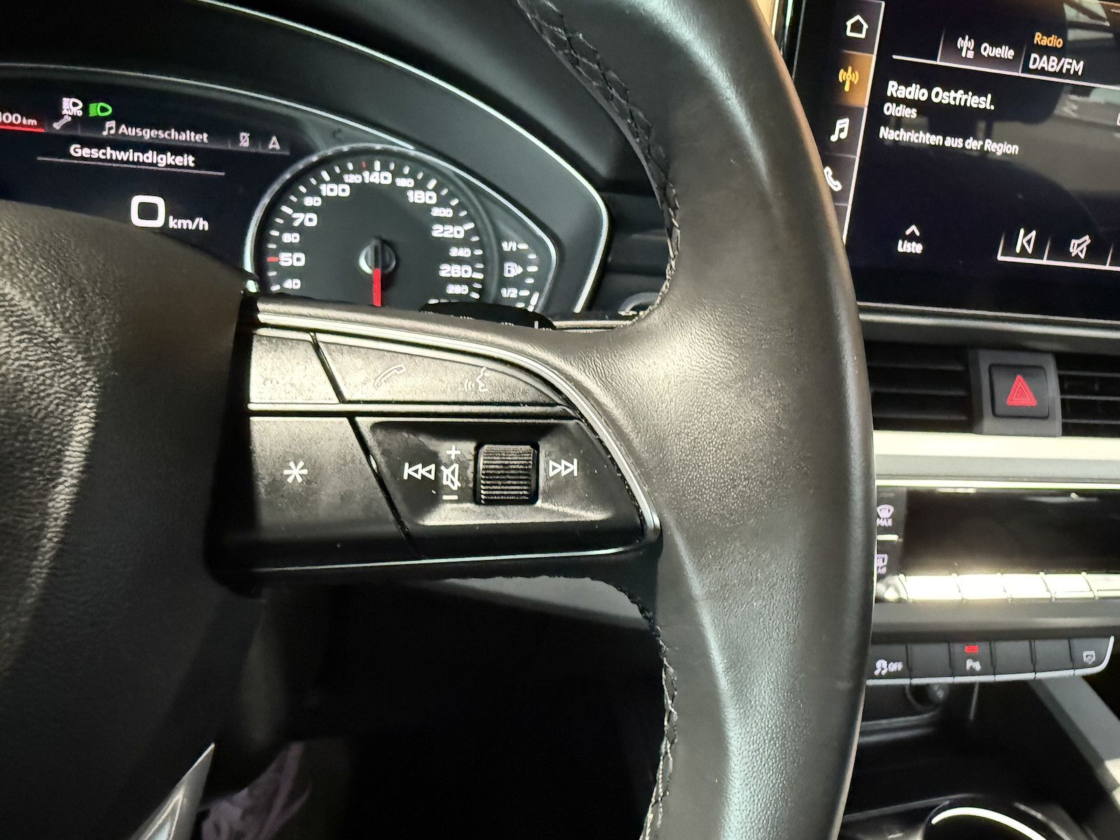 Fahrzeugabbildung Audi A4 Avant adv. TFSI Aut. Navi+*Kam*ACC*LED*Leder