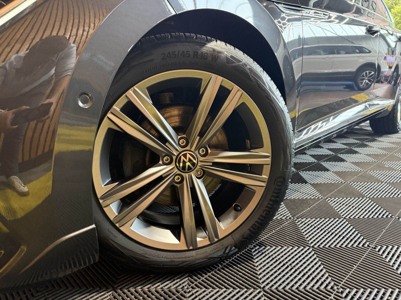 Fahrzeugabbildung Volkswagen Arteon SB.2,0 TSI R-Line *Navi*Kam*Virt*IQ*Pano