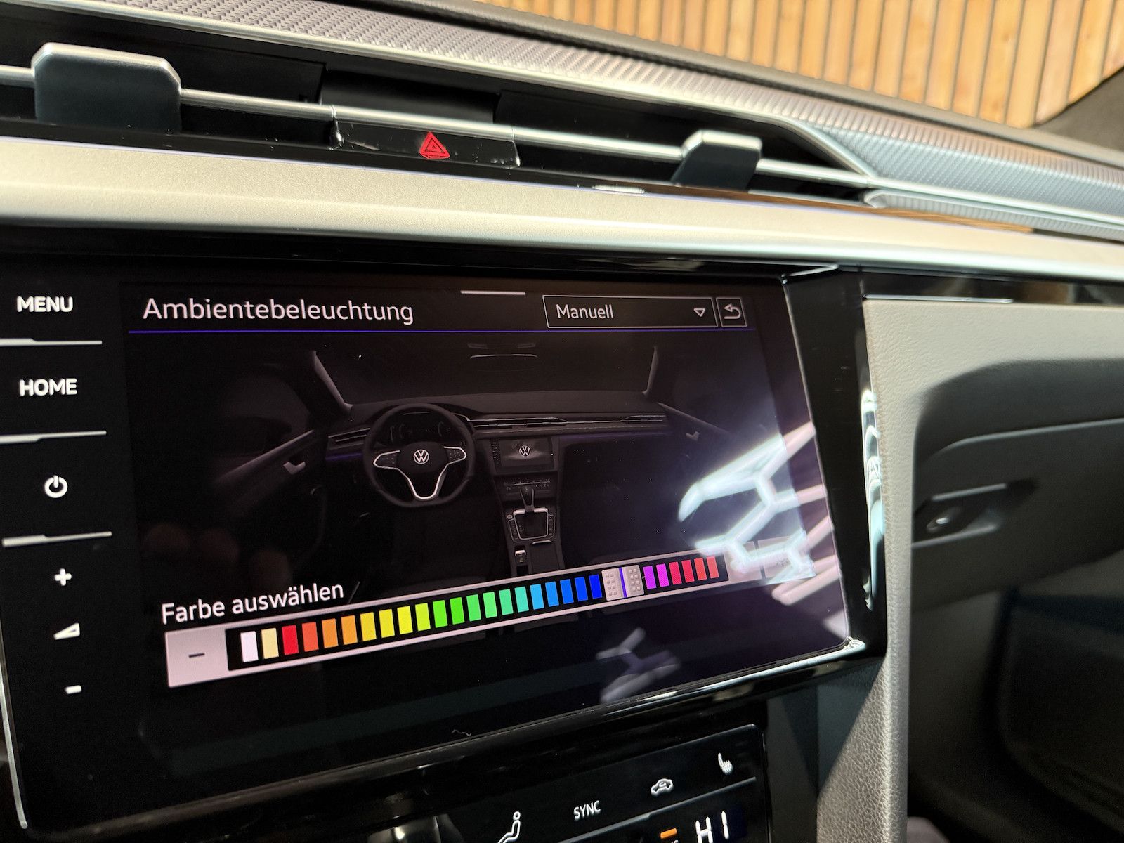Fahrzeugabbildung Volkswagen Arteon SB. R 4Motion *Navi*Kam*AHK*Keyl.*DCC