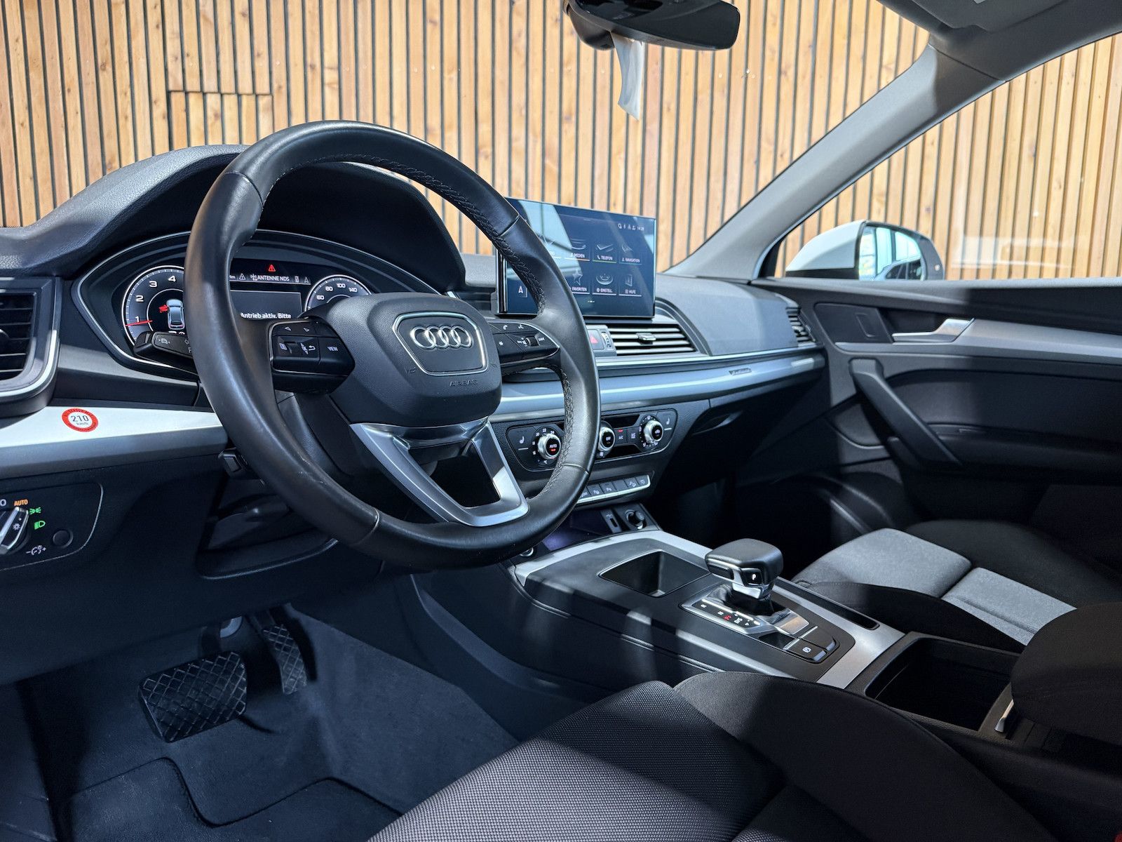 Fahrzeugabbildung Audi Q5 40 TFSI quattro *Navi*AHK*360°*ACC*Virtual