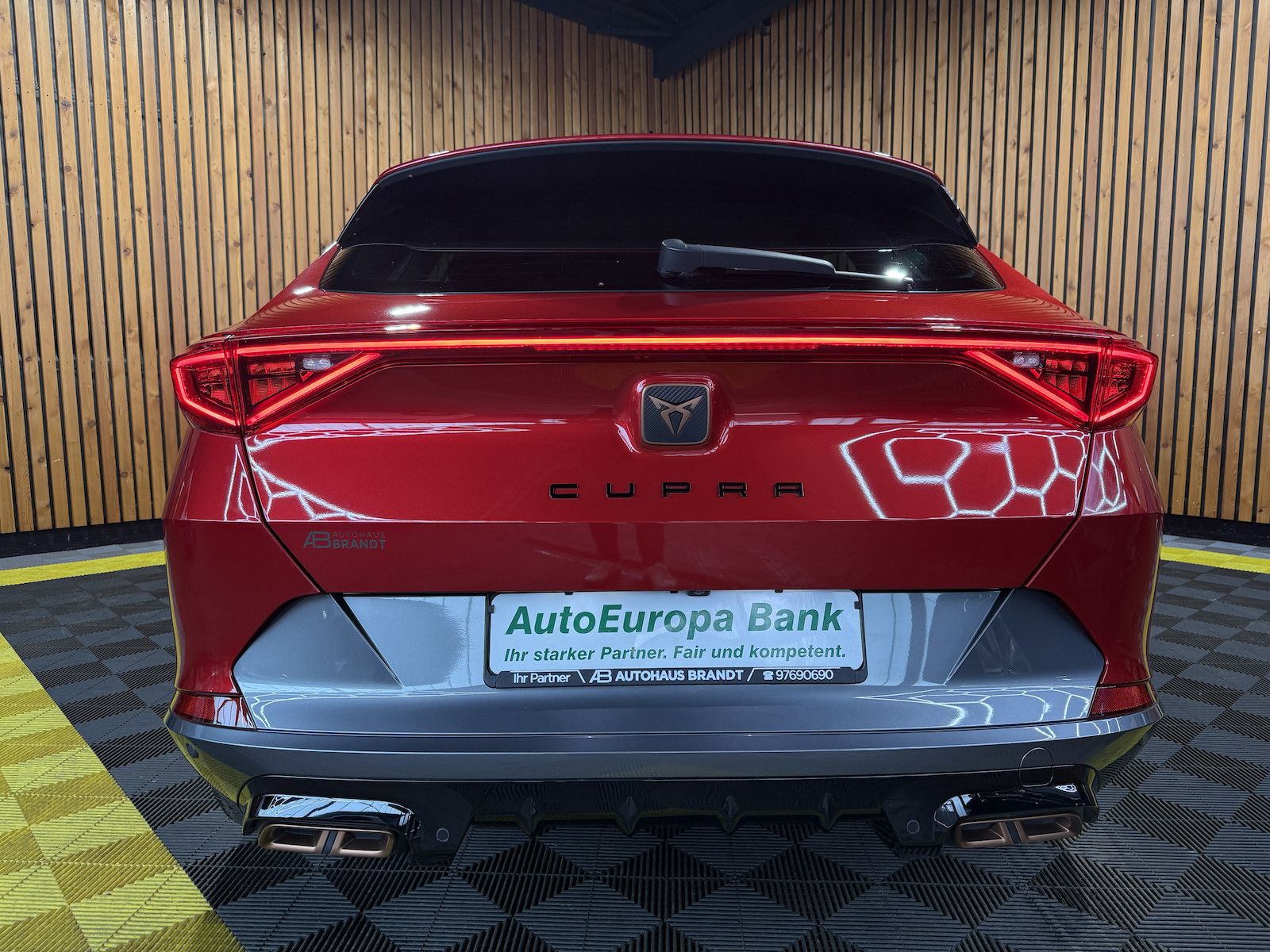 Fahrzeugabbildung CUPRA Formentor 1,4 e-Hybrid DSG Navi*Kam*Virtual*Keyl