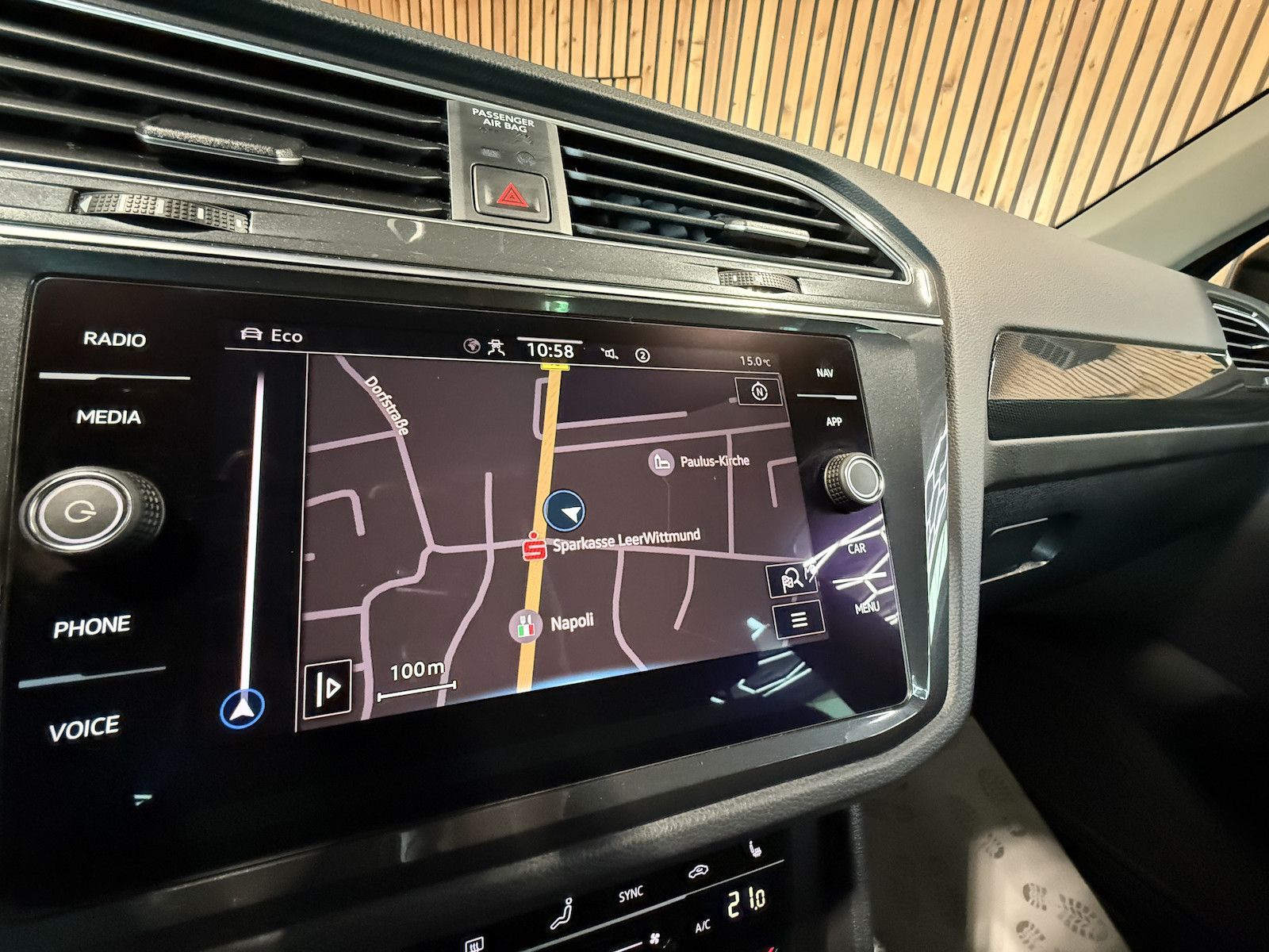 Fahrzeugabbildung Volkswagen Tiguan 1,5 TSI Active *Navi*Kam*ACC*LED*Ambiente