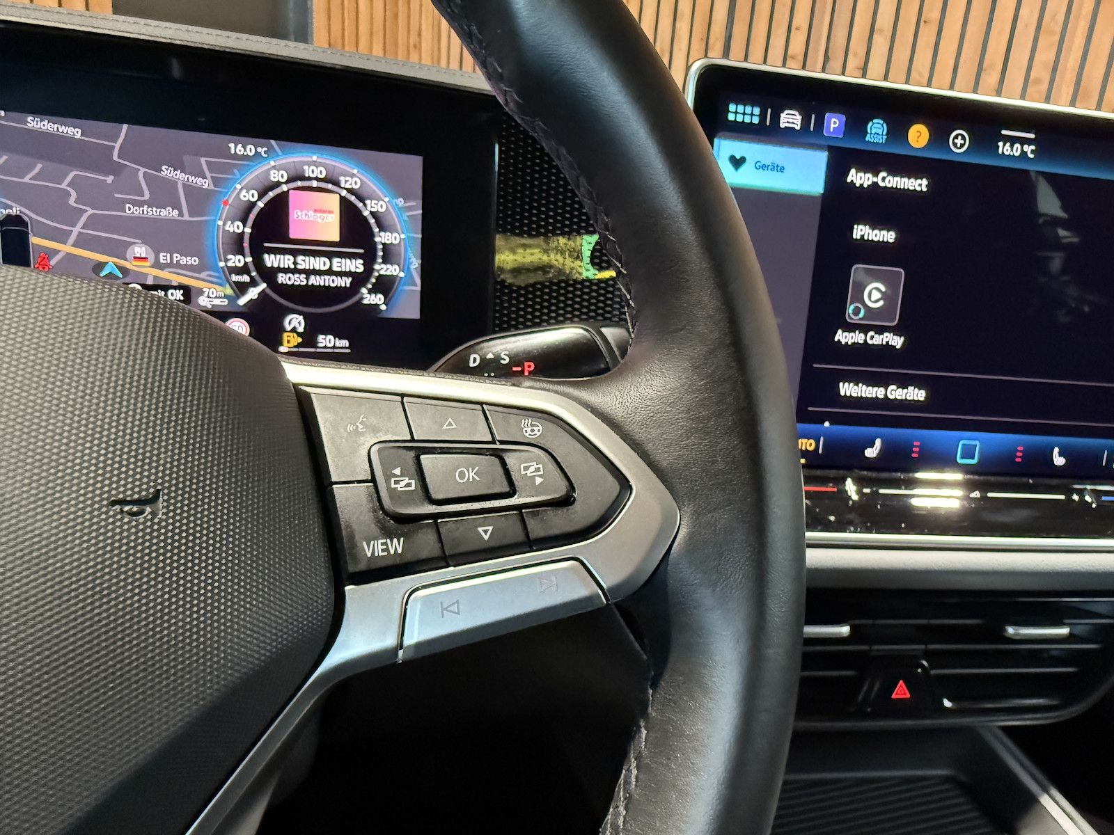 Fahrzeugabbildung Volkswagen Passat Variant 2,0 TDI DSG Navi*AHK*360°*LED*App