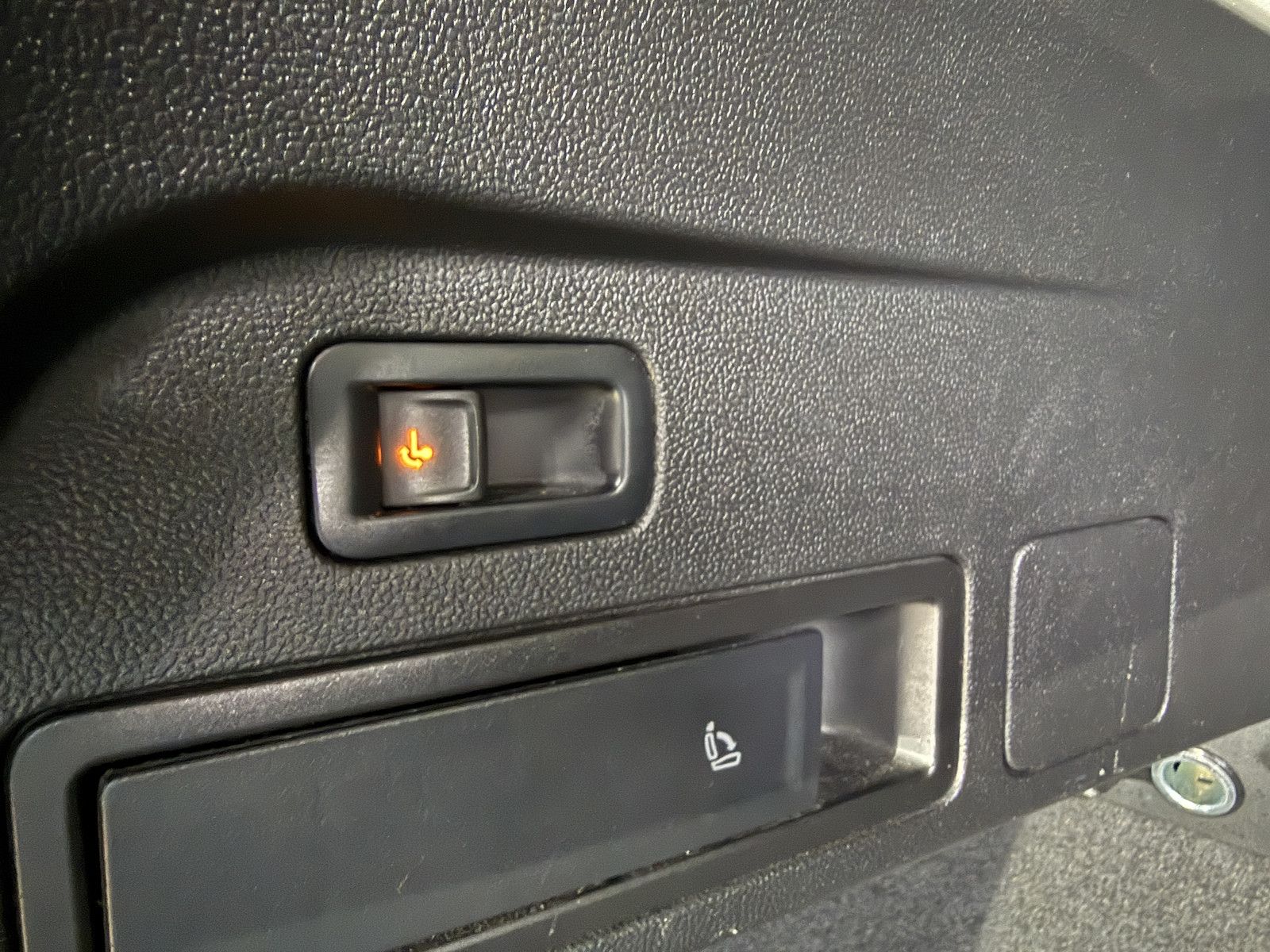 Fahrzeugabbildung Volkswagen Tiguan Allspace 2,0 TDI DSG *Navi*Kam*Matrix*AHK