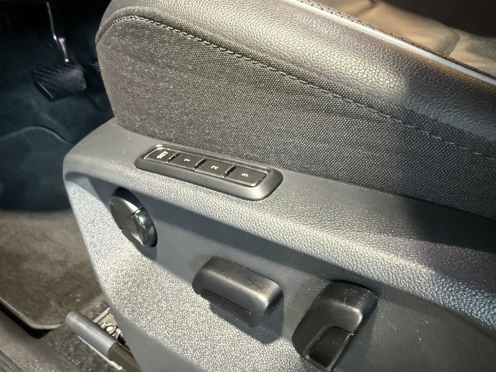 Fahrzeugabbildung Volkswagen Tiguan Allspace 2,0 TDI DSG *Navi*Kam*Matrix*AHK