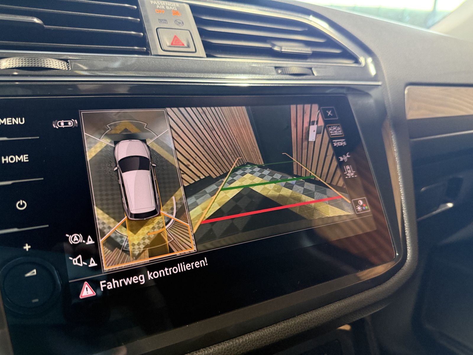 Fahrzeugabbildung Volkswagen Tiguan Allspace 2,0 TDI DSG *Navi*Kam*Matrix*AHK