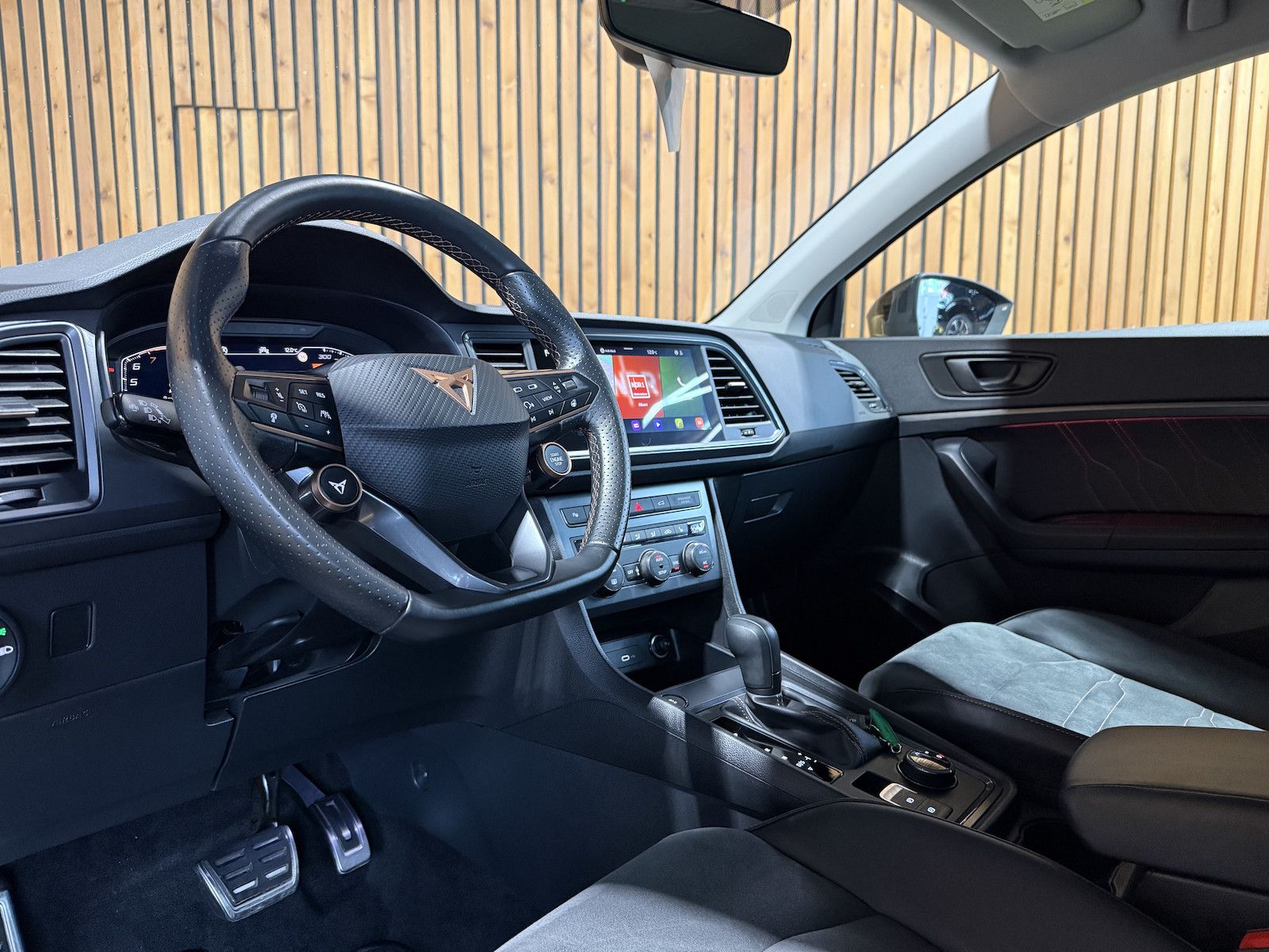 Fahrzeugabbildung CUPRA Ateca 1,5 TSI *Navi*LED*360°*Virtual*AHK*ACC