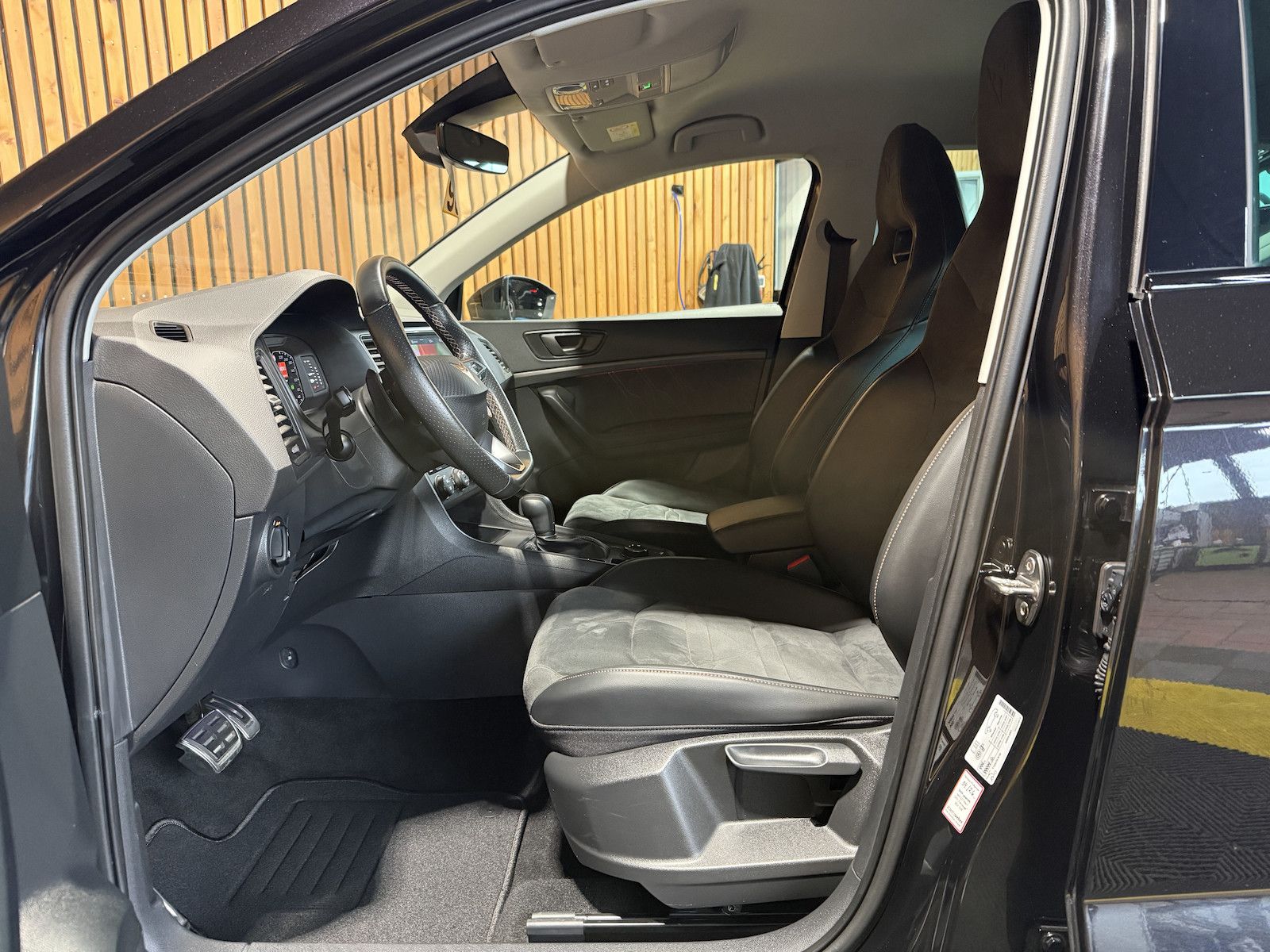 Fahrzeugabbildung CUPRA Ateca 1,5 TSI *Navi*LED*360°*Virtual*AHK*ACC