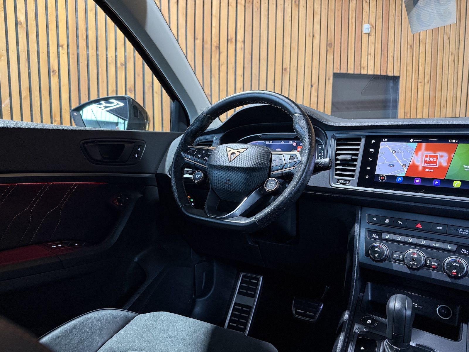 Fahrzeugabbildung CUPRA Ateca 1,5 TSI *Navi*LED*360°*Virtual*AHK*ACC