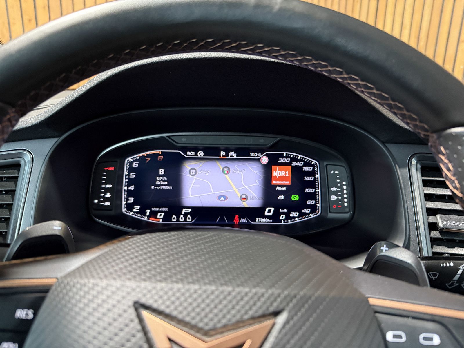 Fahrzeugabbildung CUPRA Ateca 1,5 TSI *Navi*LED*360°*Virtual*AHK*ACC