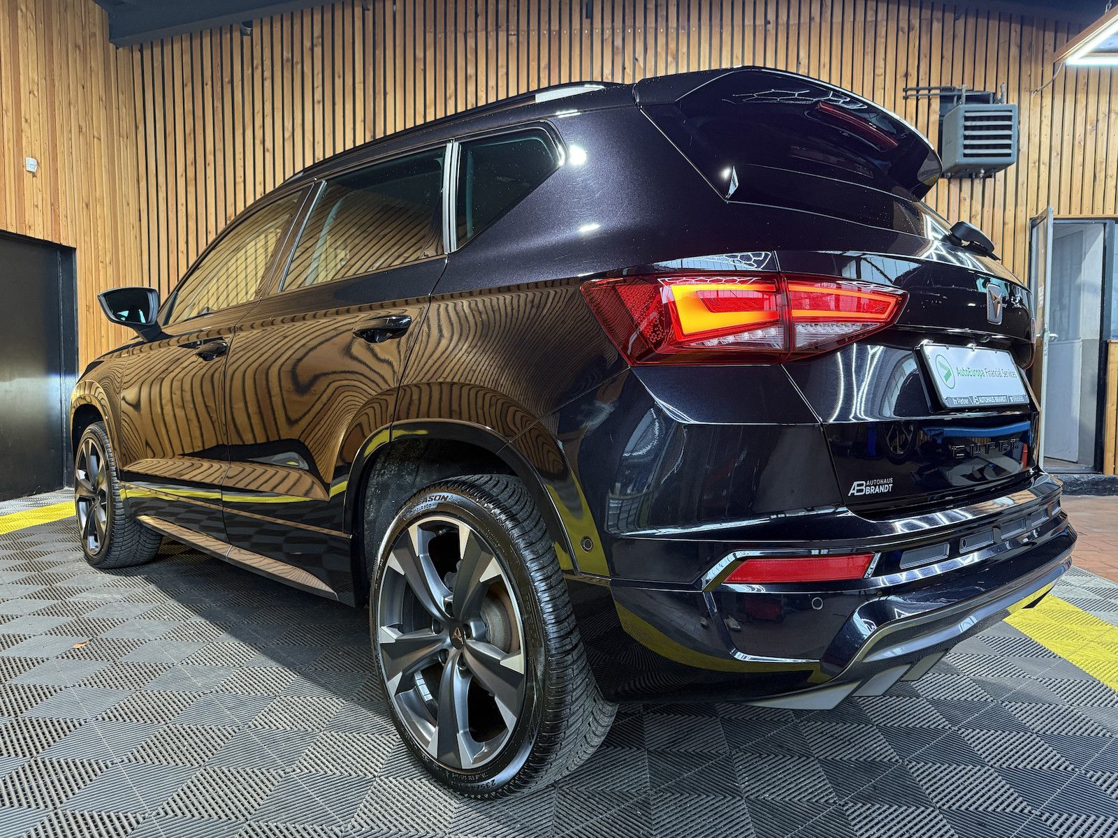 Fahrzeugabbildung CUPRA Ateca 1,5 TSI *Navi*LED*360°*Virtual*AHK*ACC