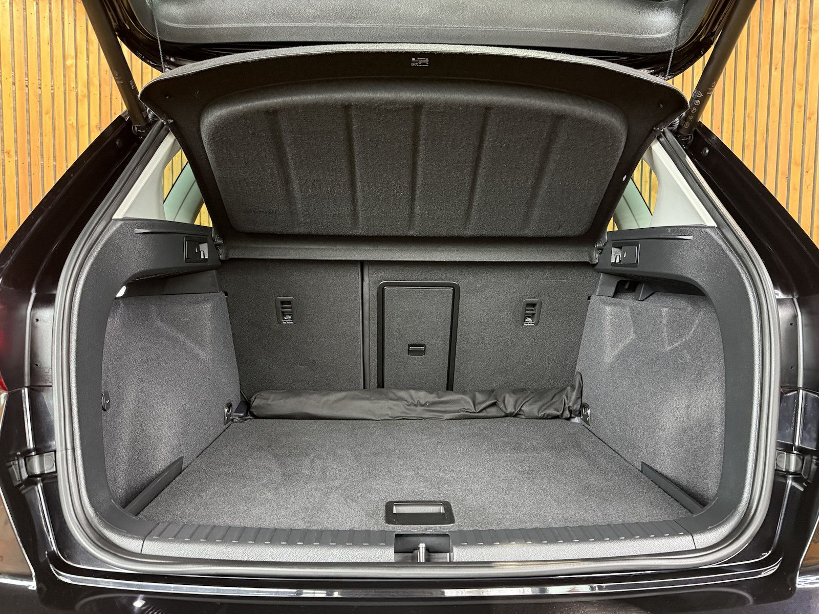 Fahrzeugabbildung CUPRA Ateca 1,5 TSI *Navi*LED*360°*Virtual*AHK*ACC