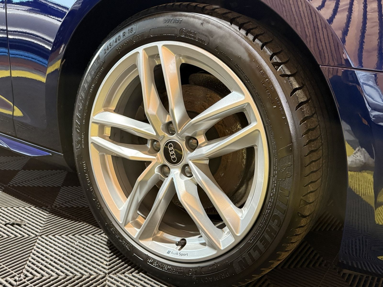 Fahrzeugabbildung Audi A4 Avant 2,0TFSI S Line*Black*ACC*Kam*Virt*Leder