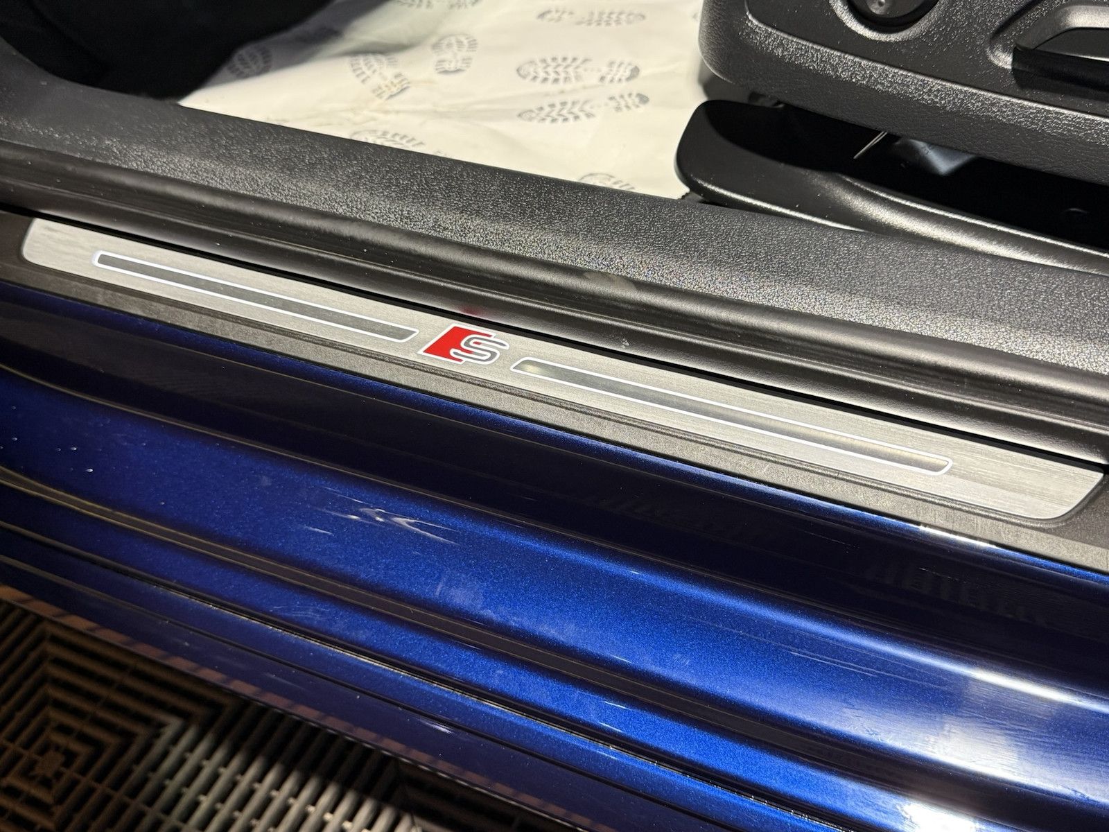 Fahrzeugabbildung Audi A4 Avant 2,0TFSI S Line*Black*ACC*Kam*Virt*Leder