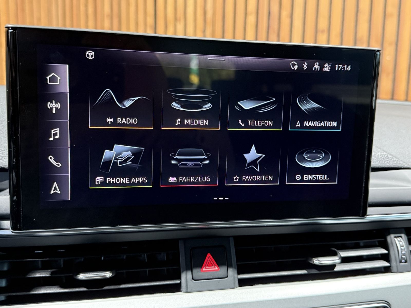 Fahrzeugabbildung Audi A4 Avant 2,0TFSI S Line*Black*ACC*Kam*Virt*Leder