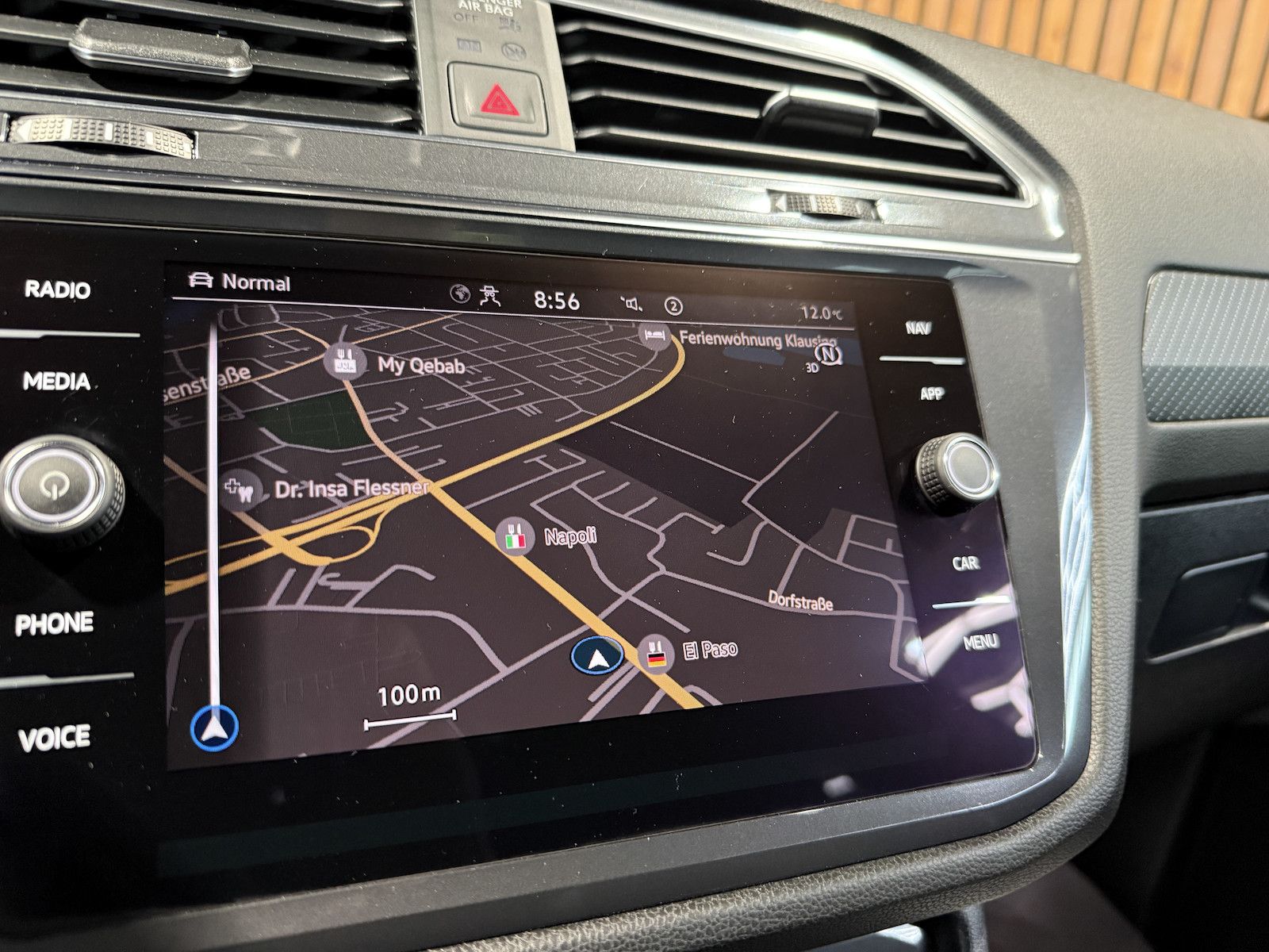 Fahrzeugabbildung Volkswagen Tiguan Allspace 2,0TDI R-Line 4M Matrix*AHK*Pano