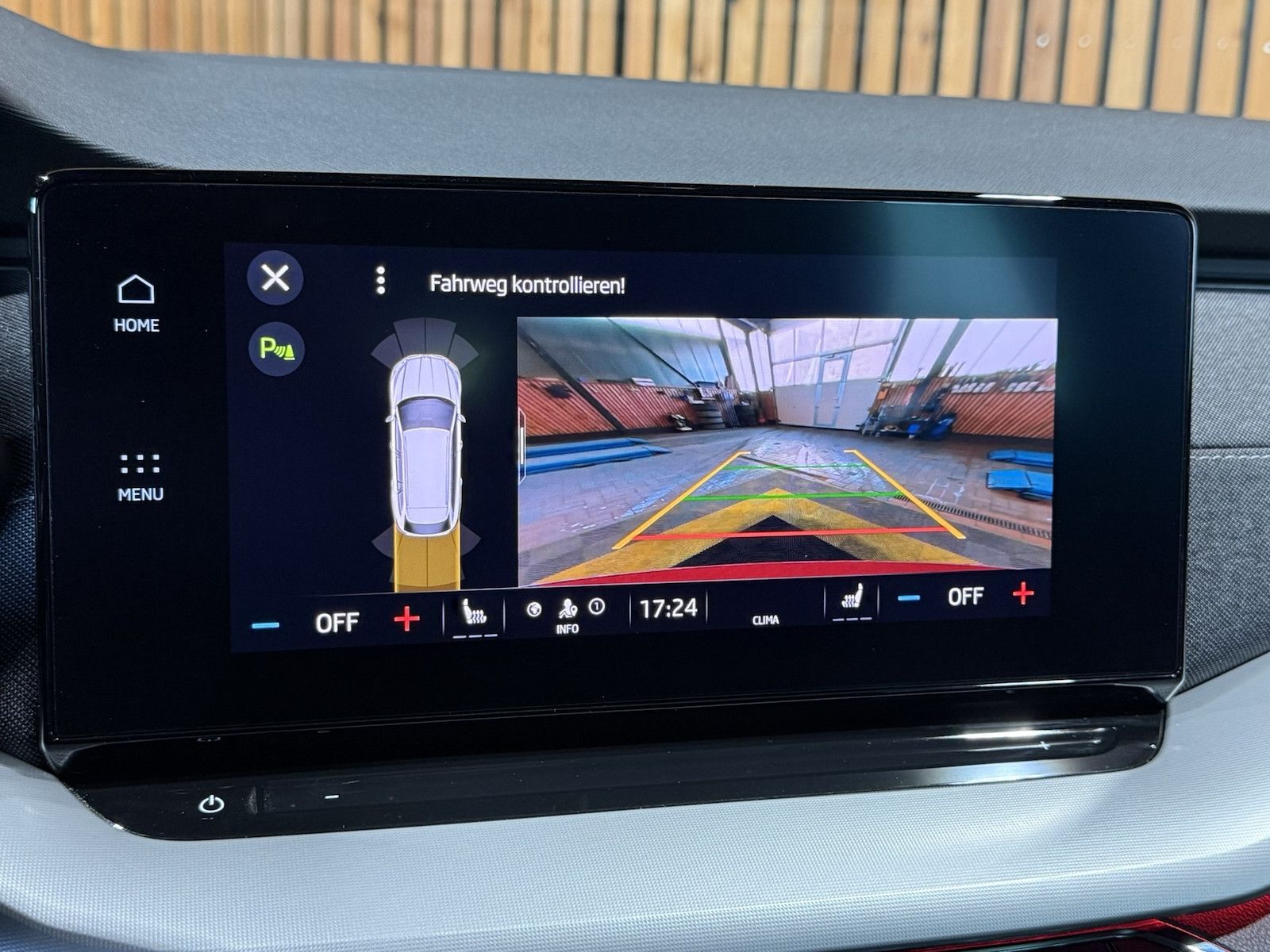 Fahrzeugabbildung SKODA Octavia Combi 1,5 eTSI DSG Navi*LED*ACC*Head*AHK