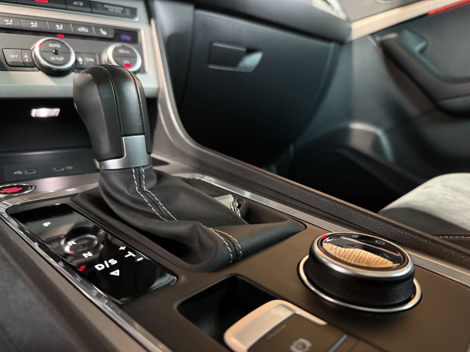 Fahrzeugabbildung SEAT Ateca 2,0 TDI X-Perience DSG *Navi*LED*Kam*AHK