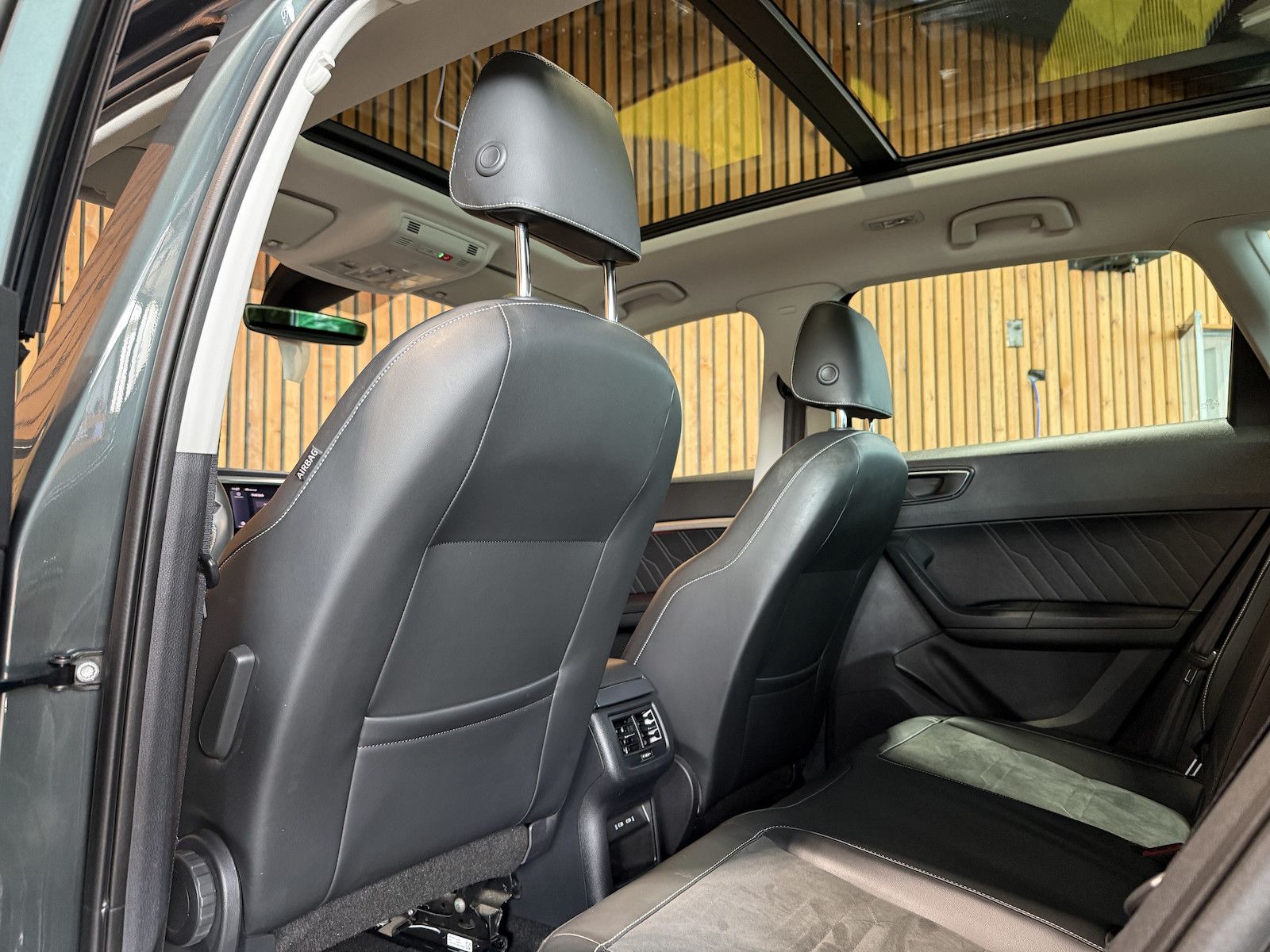 Fahrzeugabbildung SEAT Ateca 2,0 TDI X-Perience DSG *Navi*LED*Kam*AHK