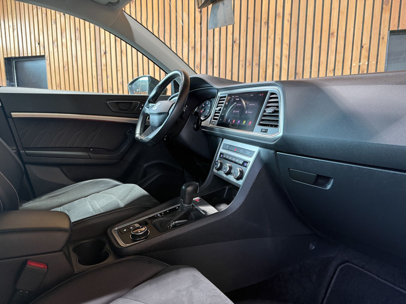 Fahrzeugabbildung SEAT Ateca 2,0 TDI X-Perience DSG *Navi*LED*Kam*AHK