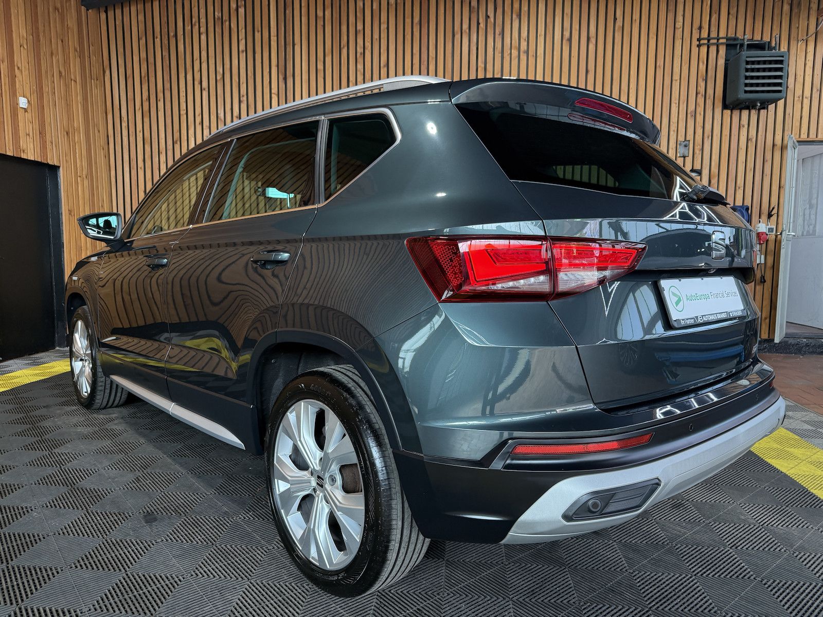 Fahrzeugabbildung SEAT Ateca 2,0 TDI X-Perience DSG *Navi*LED*Kam*AHK