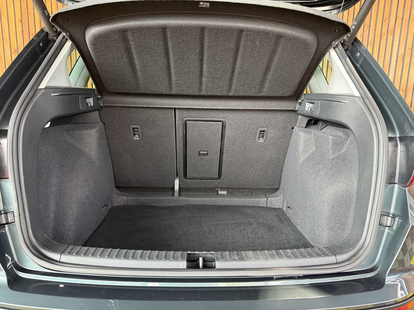Fahrzeugabbildung SEAT Ateca 2,0 TDI X-Perience DSG *Navi*LED*Kam*AHK