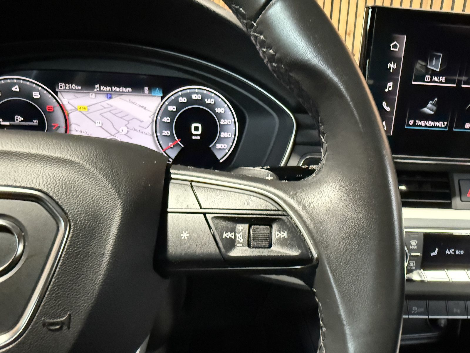 Fahrzeugabbildung Audi A4 Avant adv. 35 TFSI Aut Navi*Kam*Virtual*Leder