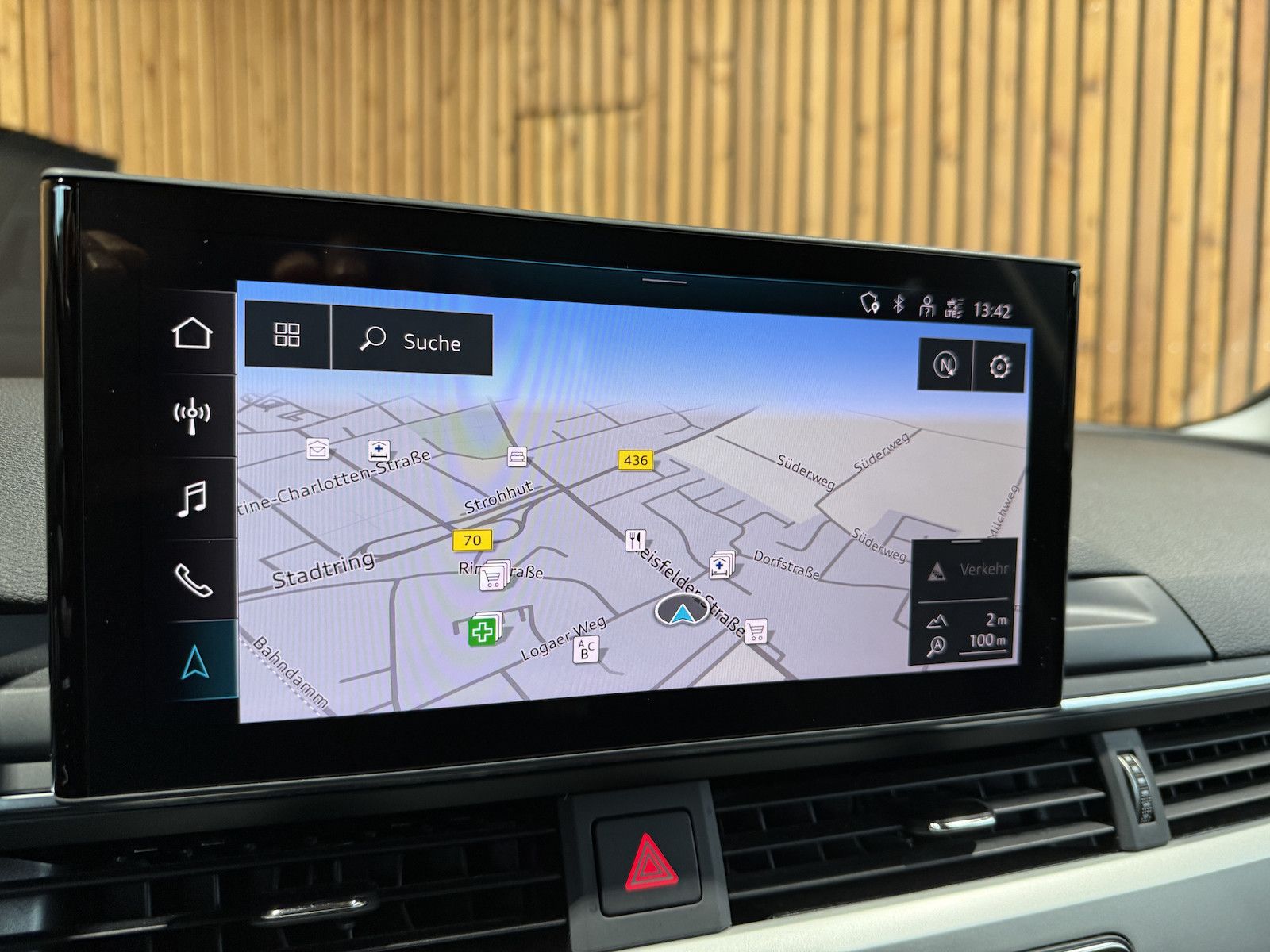 Fahrzeugabbildung Audi A4 Avant adv. 35 TFSI Aut Navi*Kam*Virtual*Leder