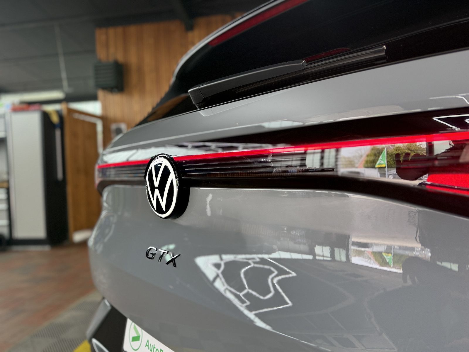 Fahrzeugabbildung Volkswagen ID.4 GTX 4M *Navi*ACC*Matrix*Keyless*AreaView*