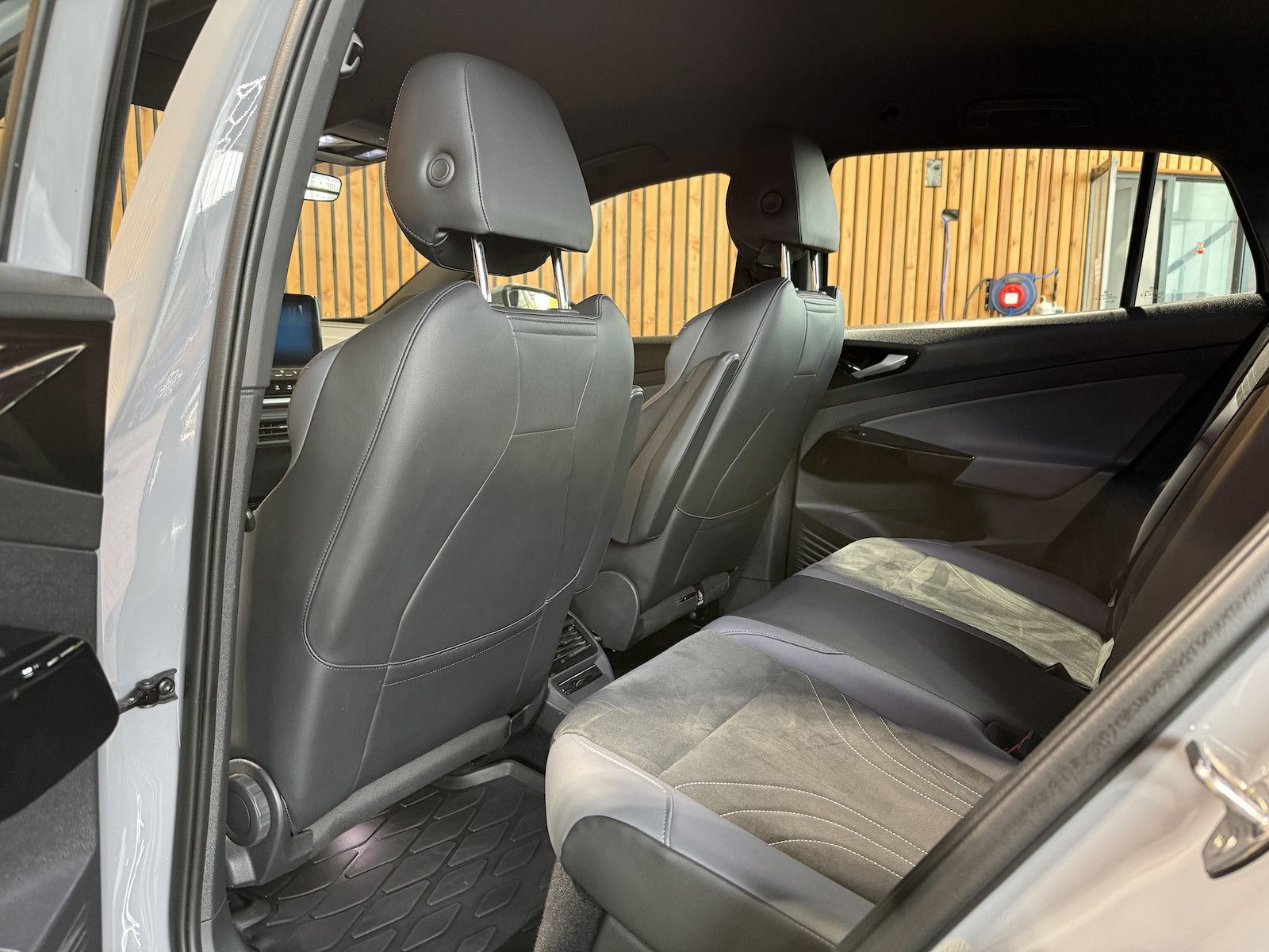 Fahrzeugabbildung Volkswagen ID.5 Pro Navi Pro *Navi*ACC*LED*Wärmepumpe*Kam*