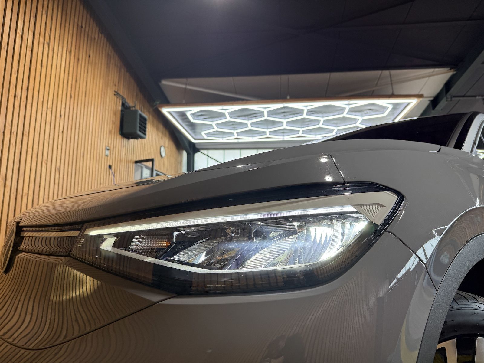 Fahrzeugabbildung Volkswagen ID.5 Pro Navi Pro *Navi*ACC*LED*Wärmepumpe*Kam*