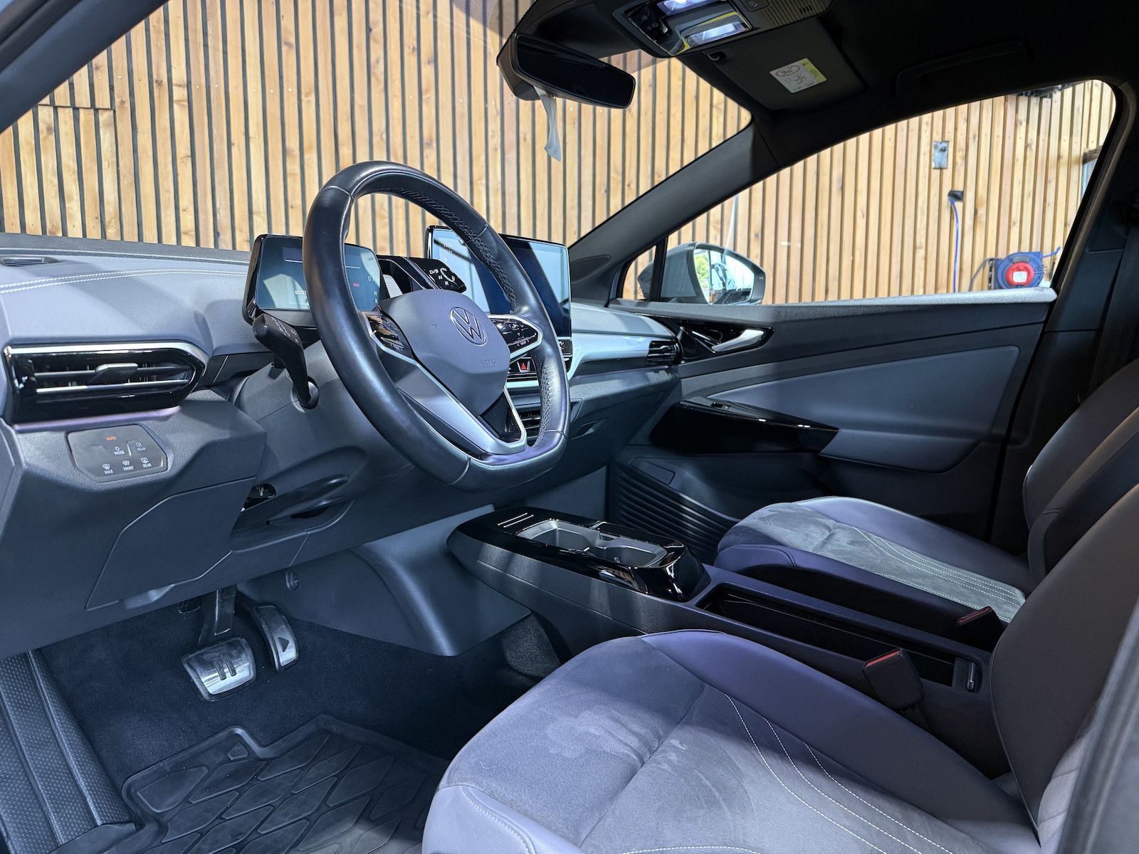 Fahrzeugabbildung Volkswagen ID.5 Pro Navi Pro *Navi*ACC*LED*Wärmepumpe*Kam*