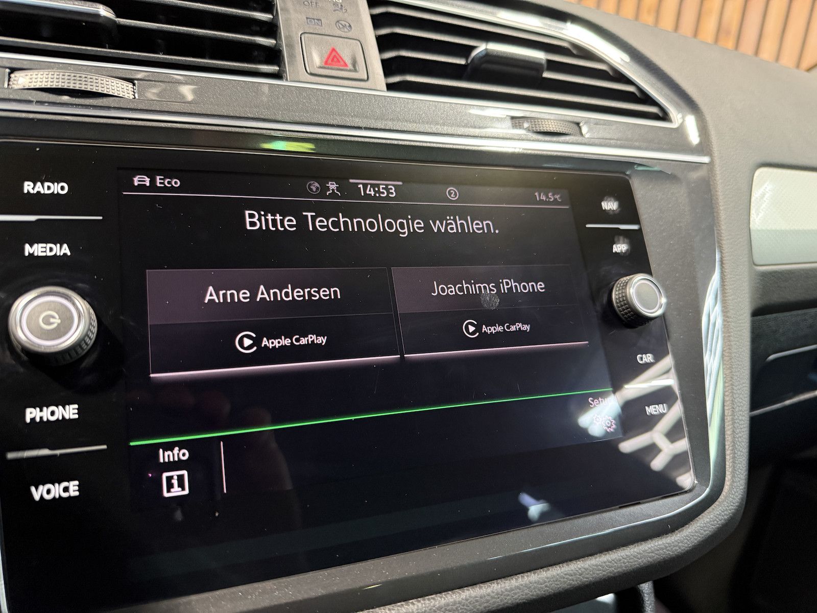 Fahrzeugabbildung Volkswagen Tiguan 1,5 TSI Move DSG *Navi*ACC*Kam*LED*AHK