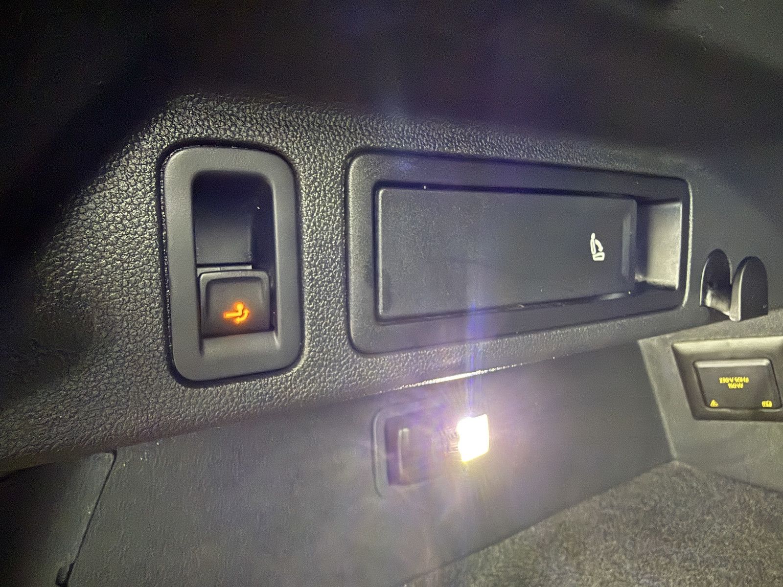 Fahrzeugabbildung Volkswagen Tiguan 1,5 TSI Move DSG *Navi*ACC*Kam*LED*AHK