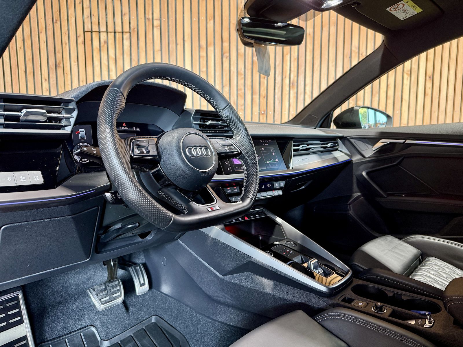 Fahrzeugabbildung Audi A3 Sportback Edition one 2,0 TDI *Navi*Virtual*