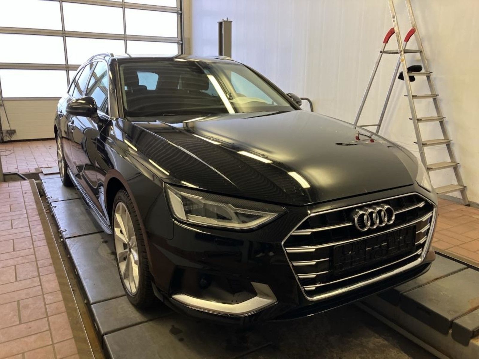 Audi A4 Avant adv. TFSI *Navi*Kam*Virtual*Leder*ACC