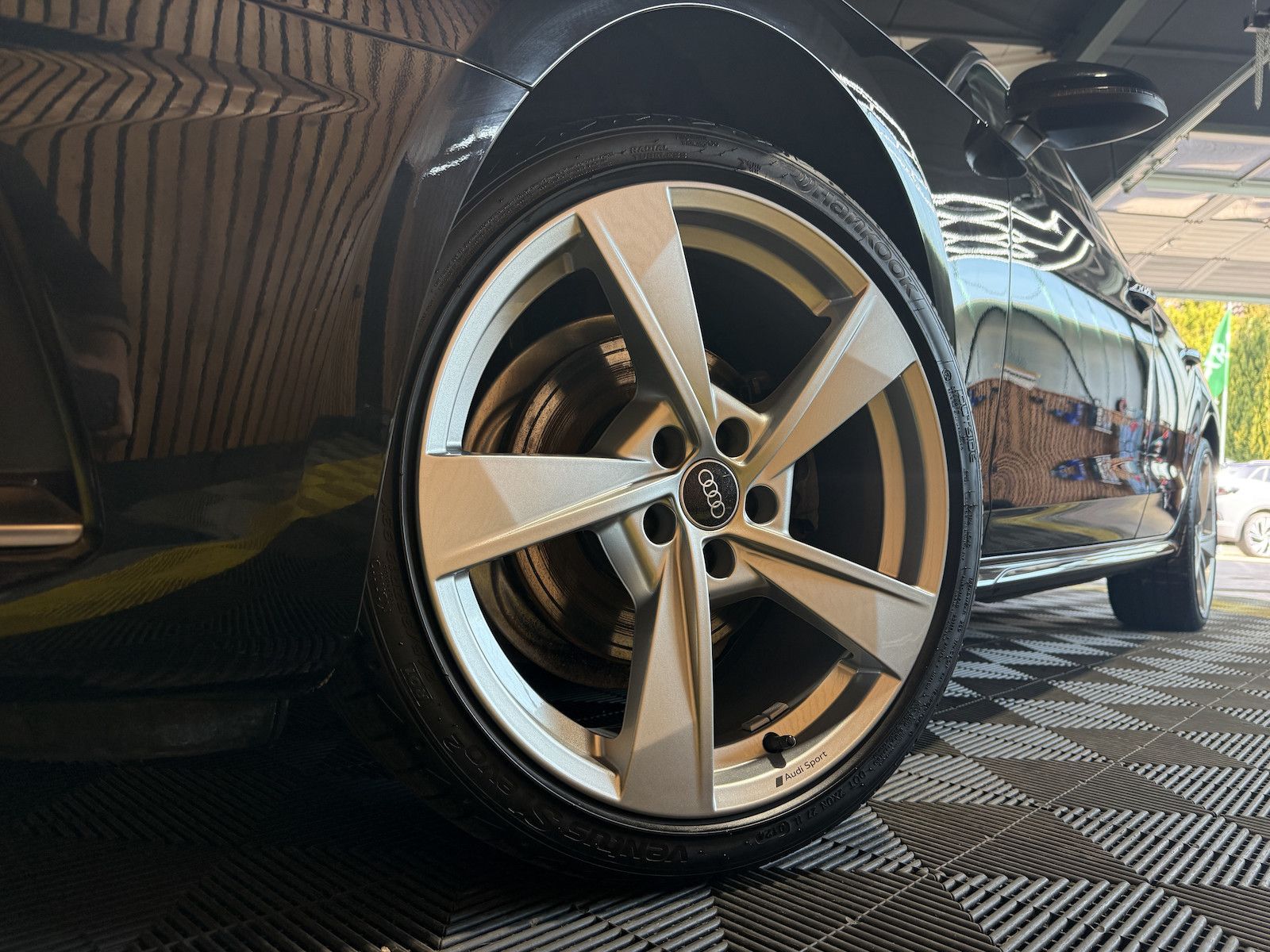 Fahrzeugabbildung Audi A4 Avant adv. TFSI *Navi*Kam*Virtual*Leder*ACC